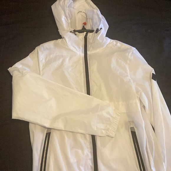 Windbreaker - Picture 1 of 3